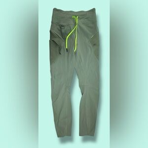 LULULEMON Cargo Super-High-Rise SHR Hiking Tight 25" Laurel Green 4091 Gorpcore